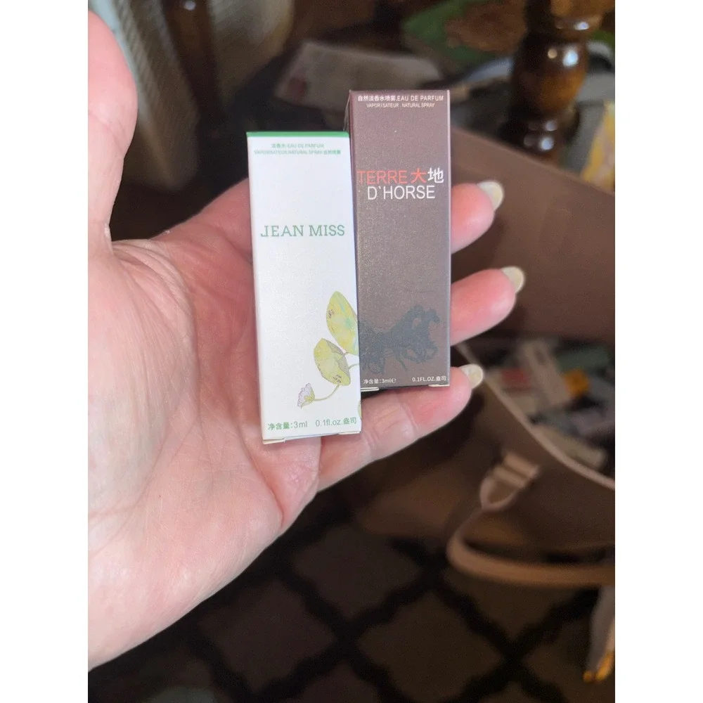 Mini Jean Miss Perfume Lot 30psc in random purse - Picture 2 of 6